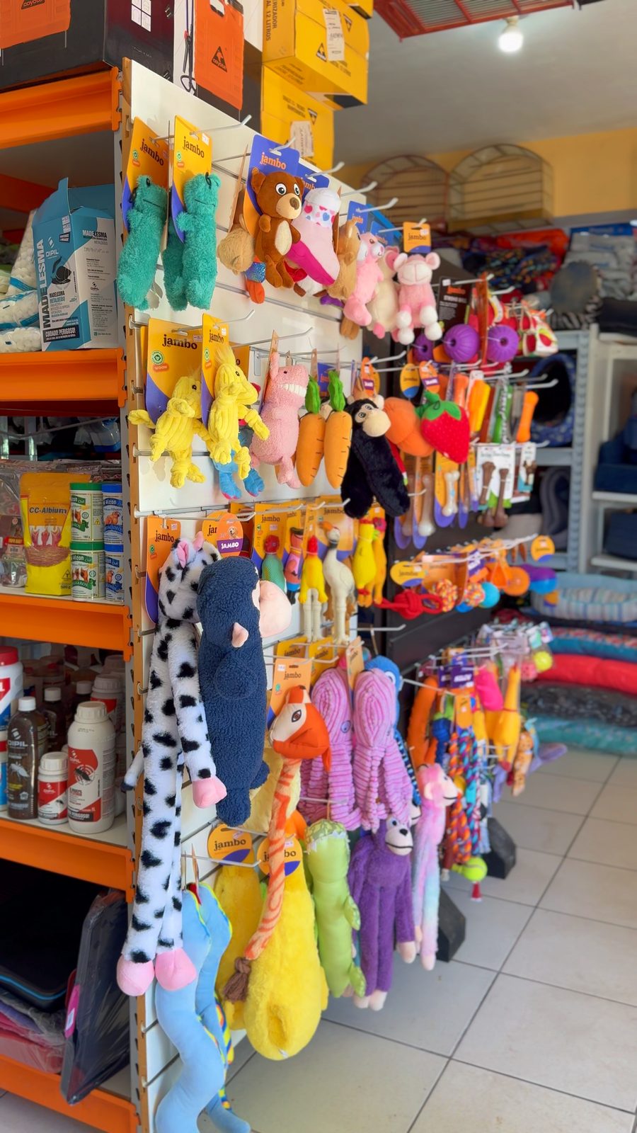 Prateleira de brinquedos para pets